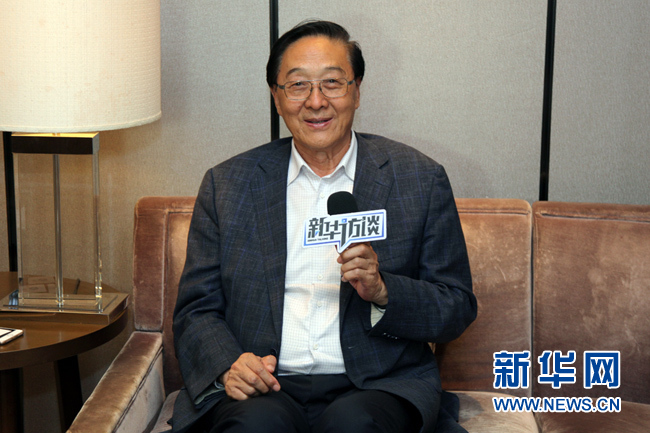 國家衛(wèi)生部原副部長、中國保健協(xié)會會長張鳳樓接受新華網(wǎng)專訪。伍奇攝 新華網(wǎng)發(fā)。